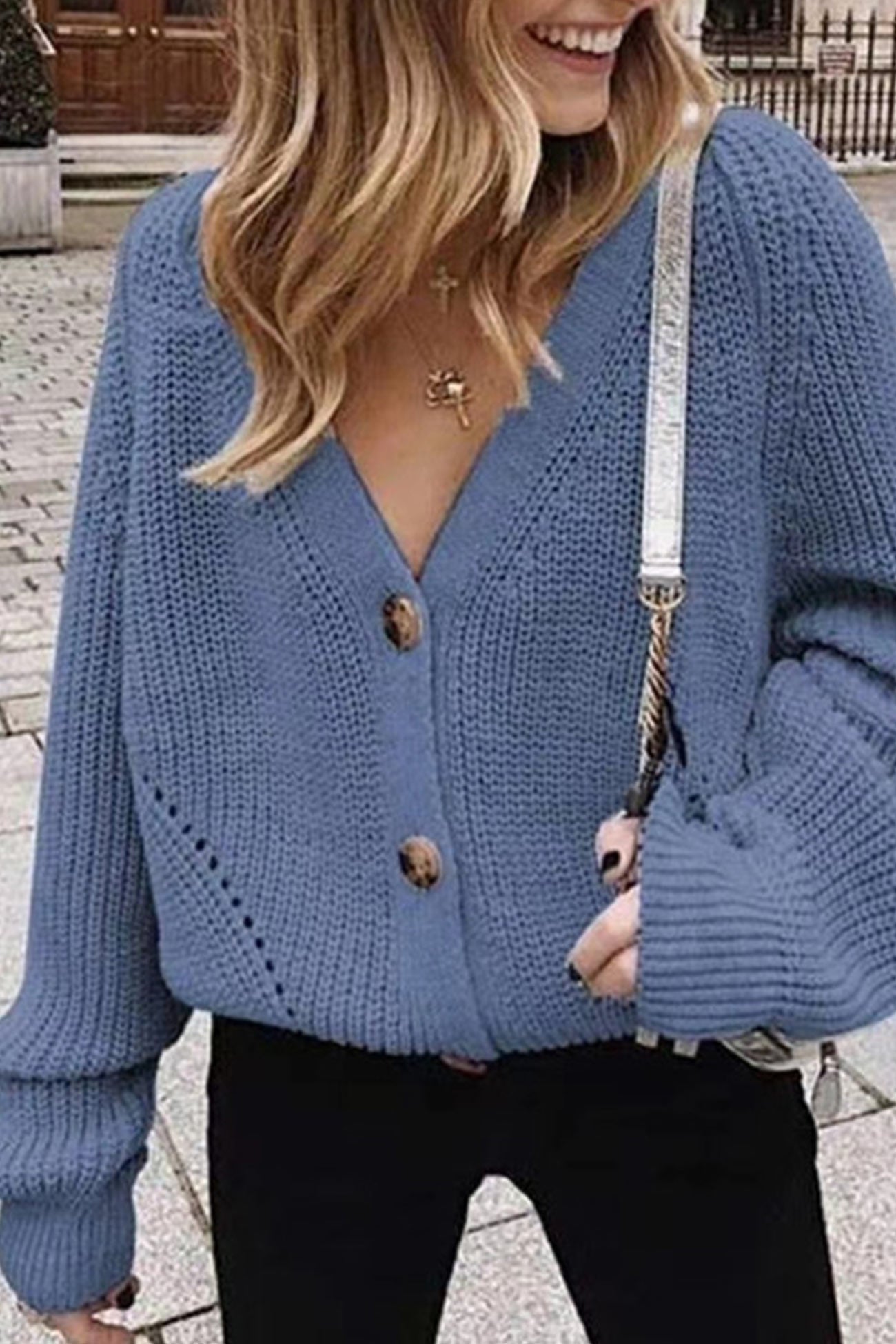 Loretta | V-neck cardigan with lantern sleeves