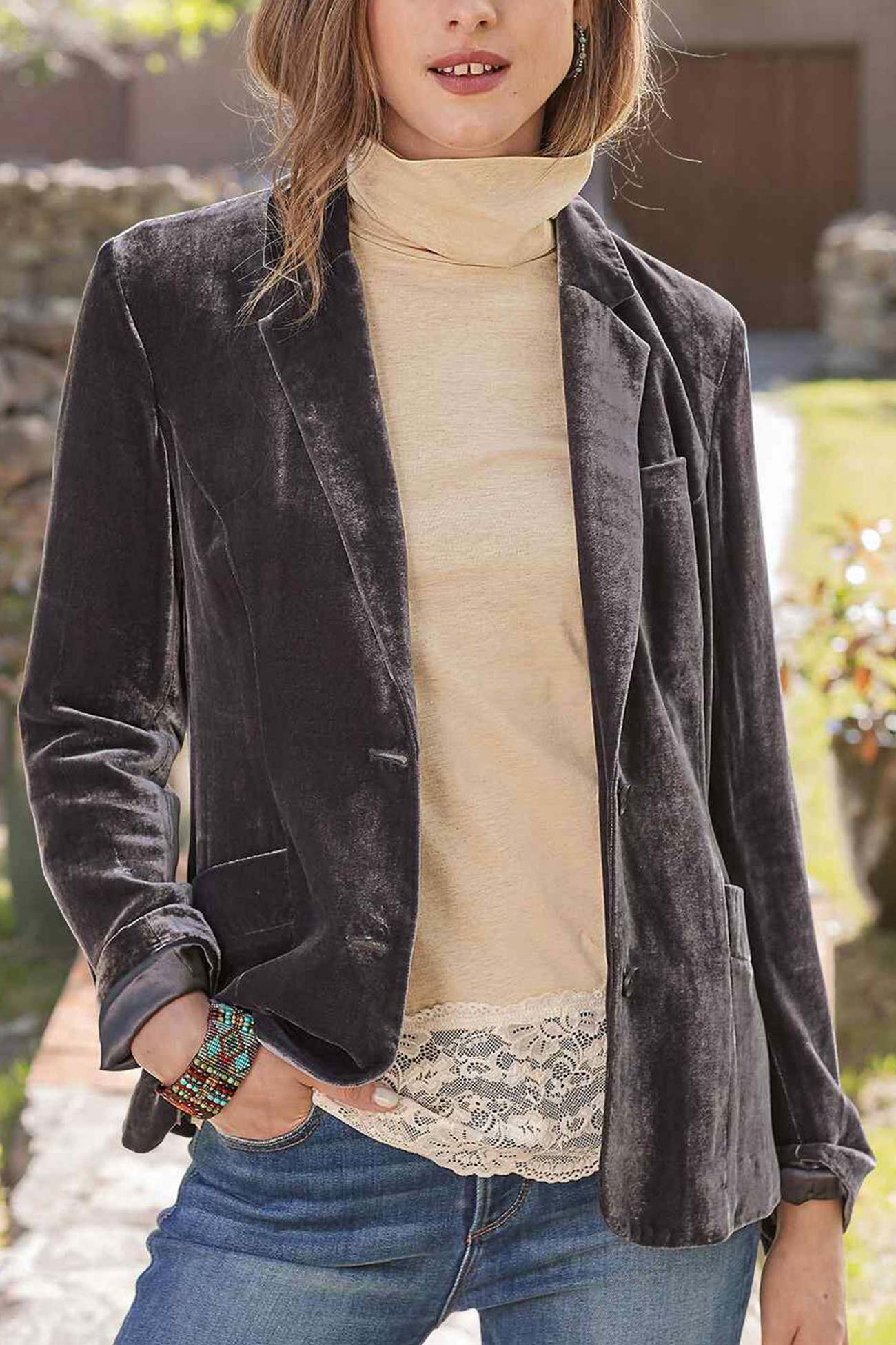 Mariana | Velvet blazer crop coat