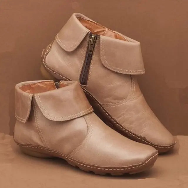 Nuria | Durable orthopedic boots