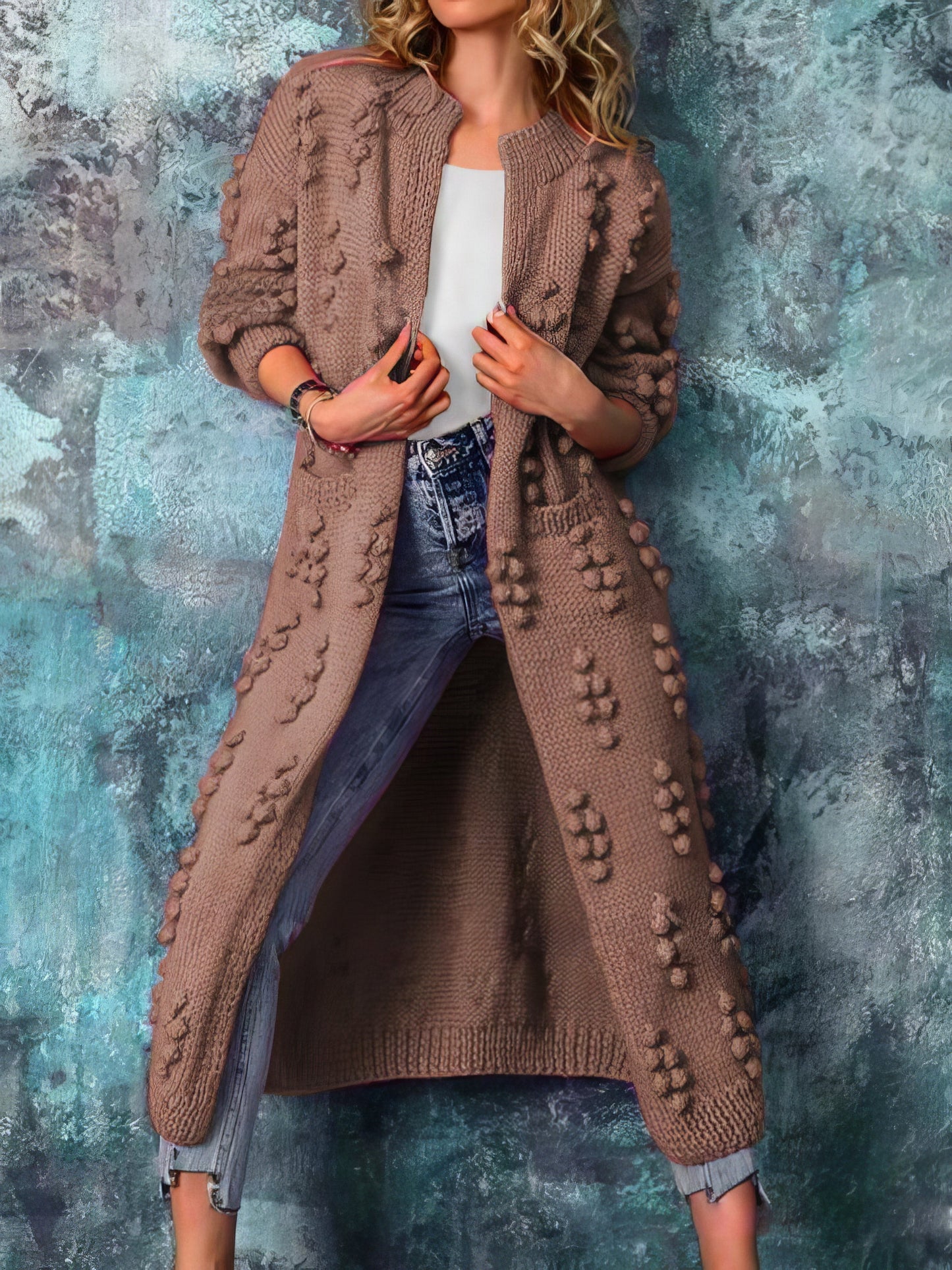 Mercedes | Classic and elegant winter sweater