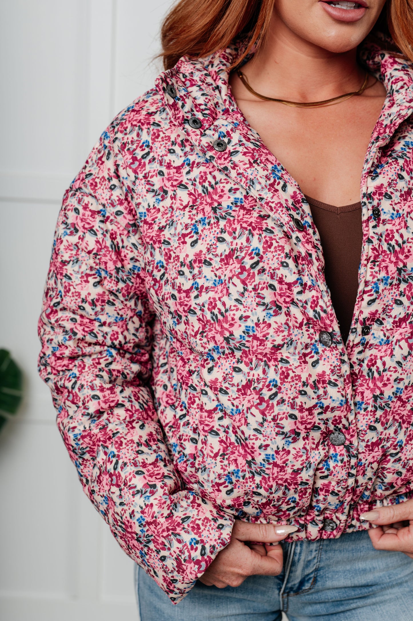 Beatriz | Puffer jacket with floral pattern in cream-multi