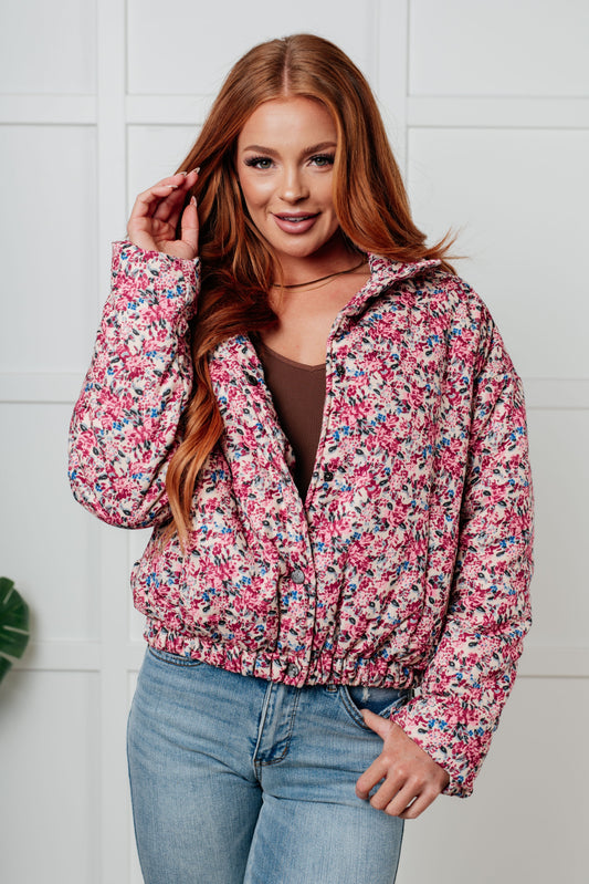 Beatriz | Puffer jacket with floral pattern in cream-multi