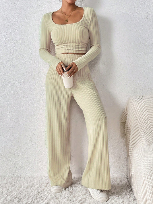 Emilie | Long sleeve top and scoop neck trousers set