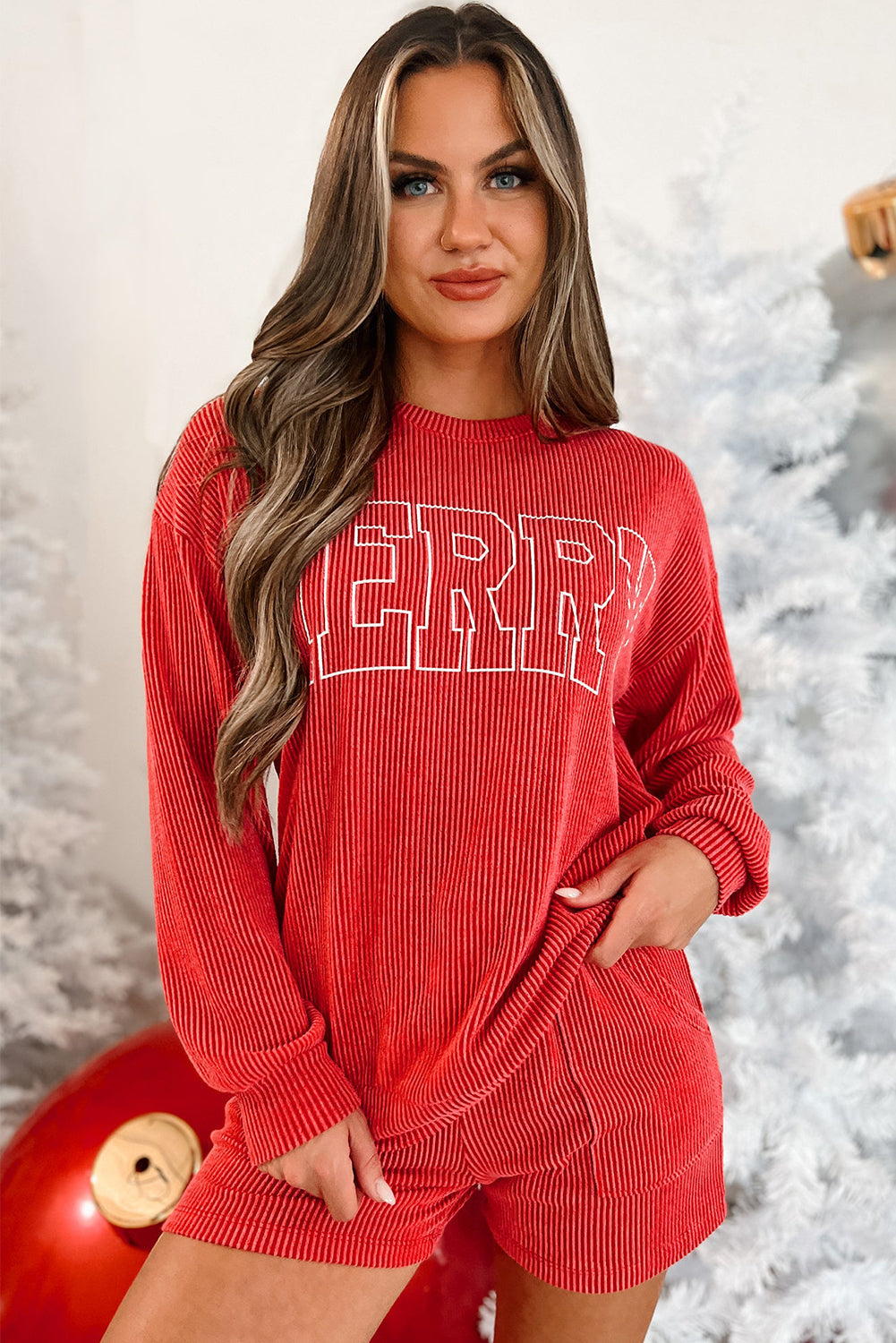 Flora | Casual and fashionable winter shorts
