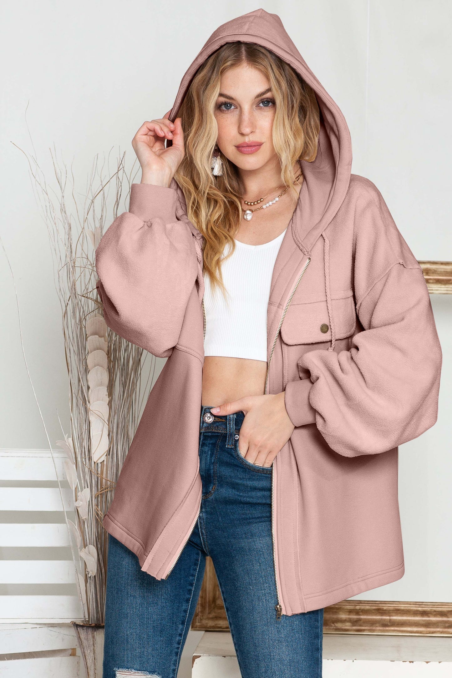 Eugenia | Fashionable and effortless winter garment