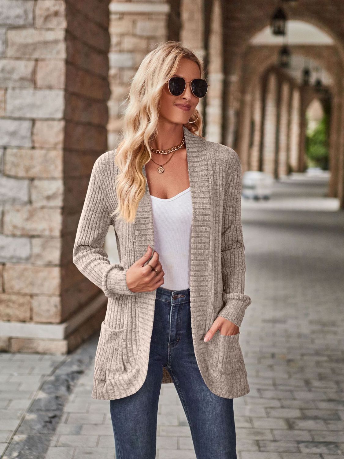 Patricia | Timeless and elegant winter cardigan