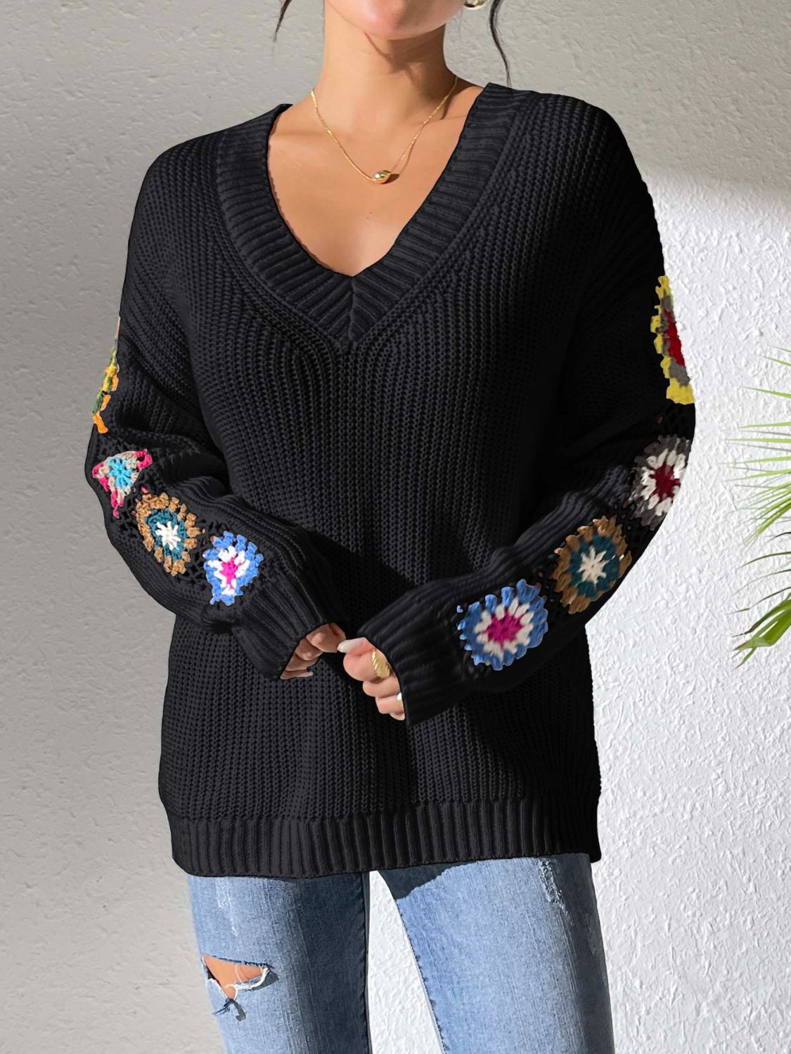 Marta | Crochet floral V-neck sweater