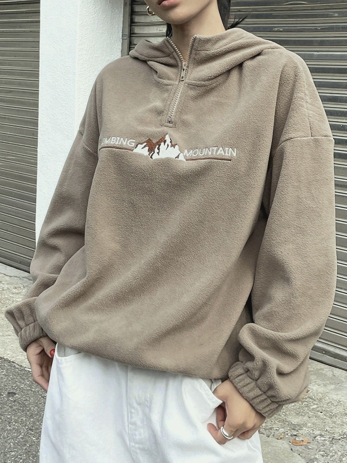 Beatriz | Mountain Quarter Zip Long Sleeve Hoodie
