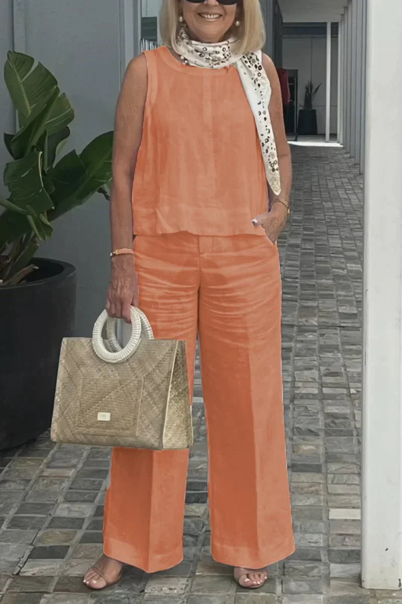 Giovanna® | Elegant Sleeveless Outfit