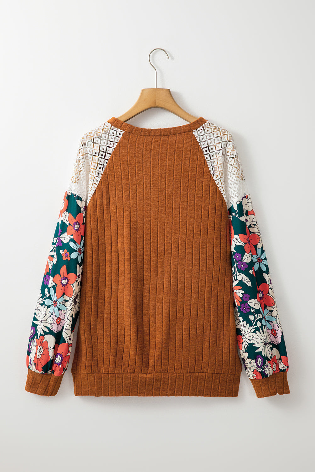 Irma | Fashionable and effortless winter blouse