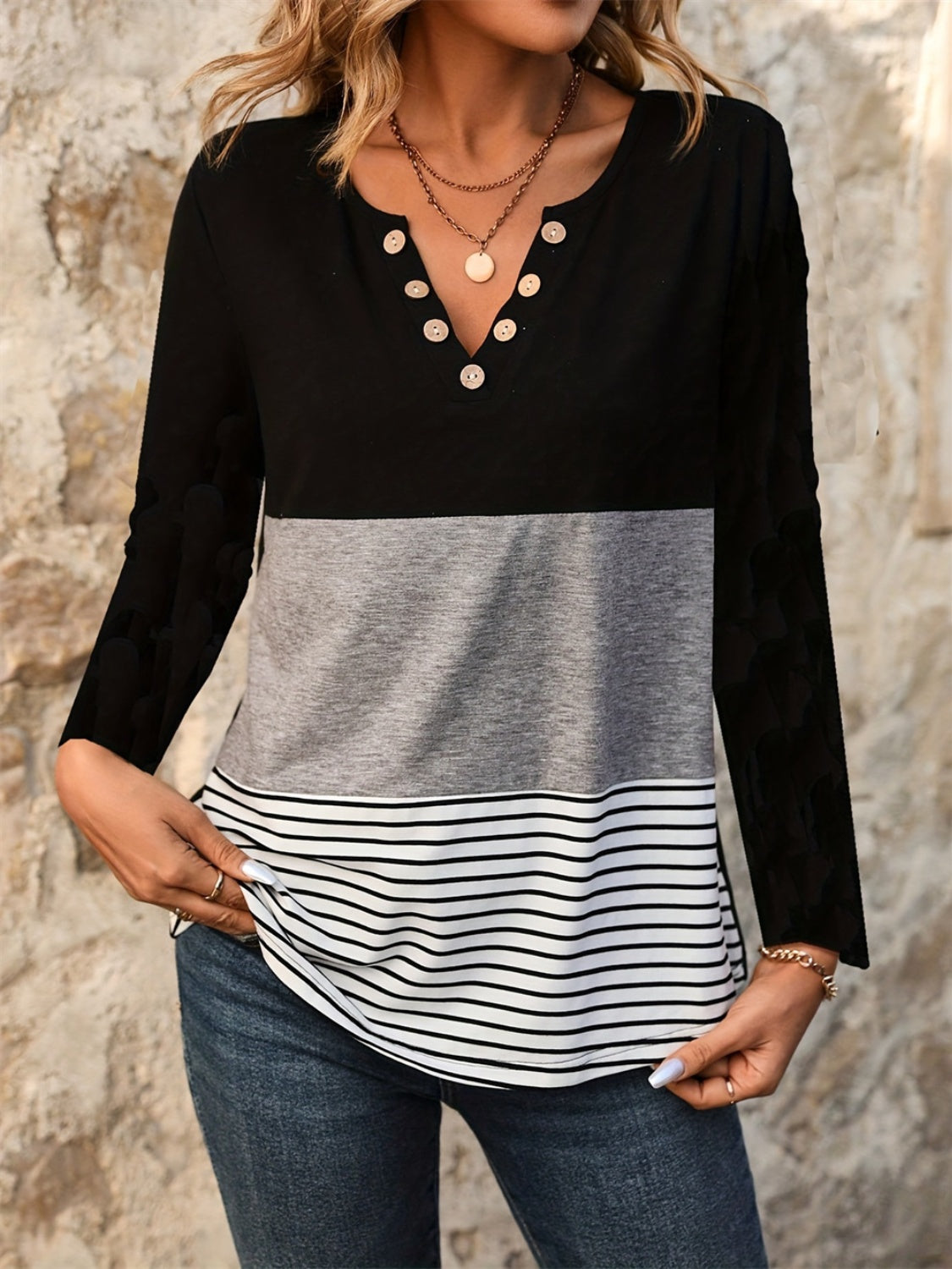 Luna | Long sleeve t-shirt with notches