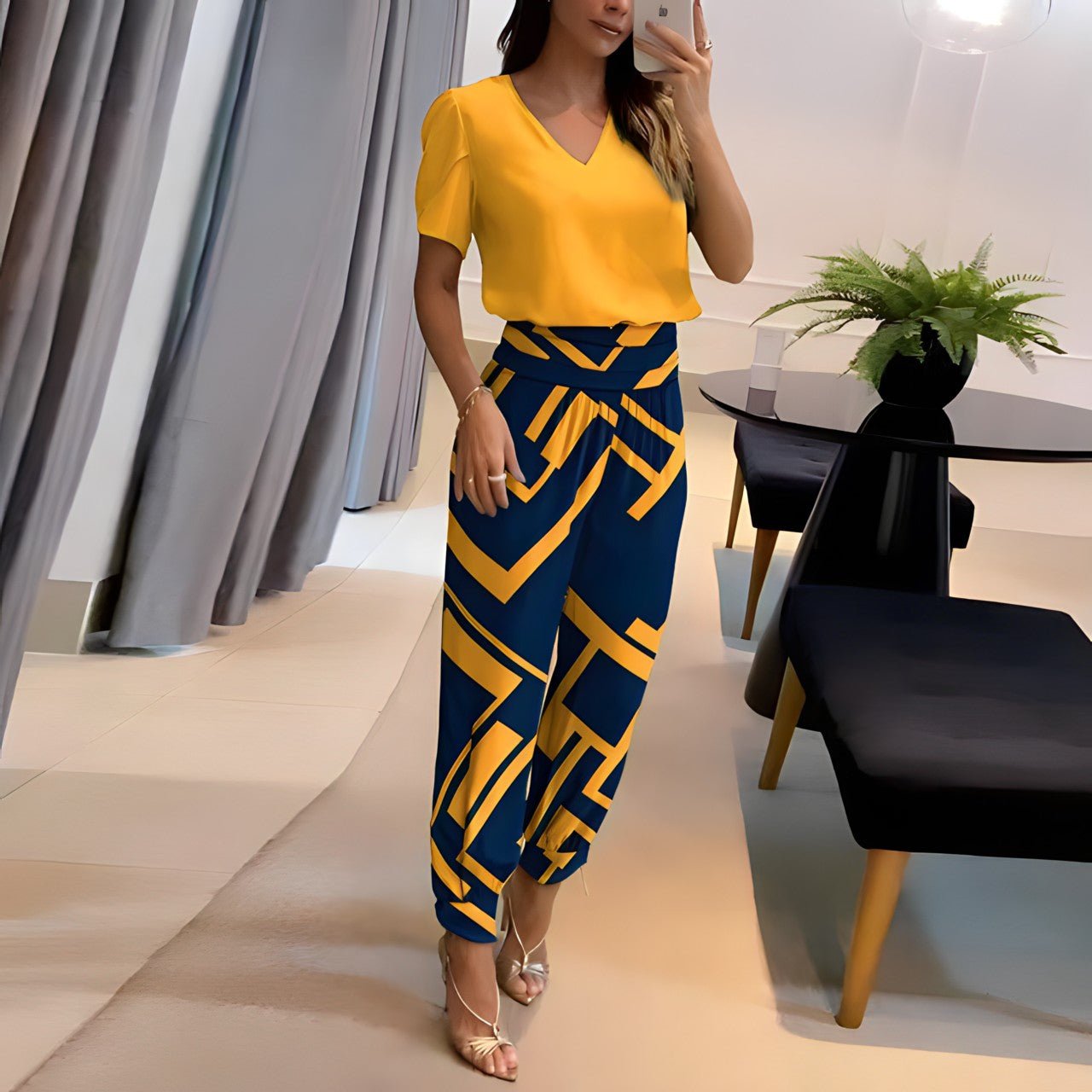 Alexandra | Stylish Printed V-Neck Set