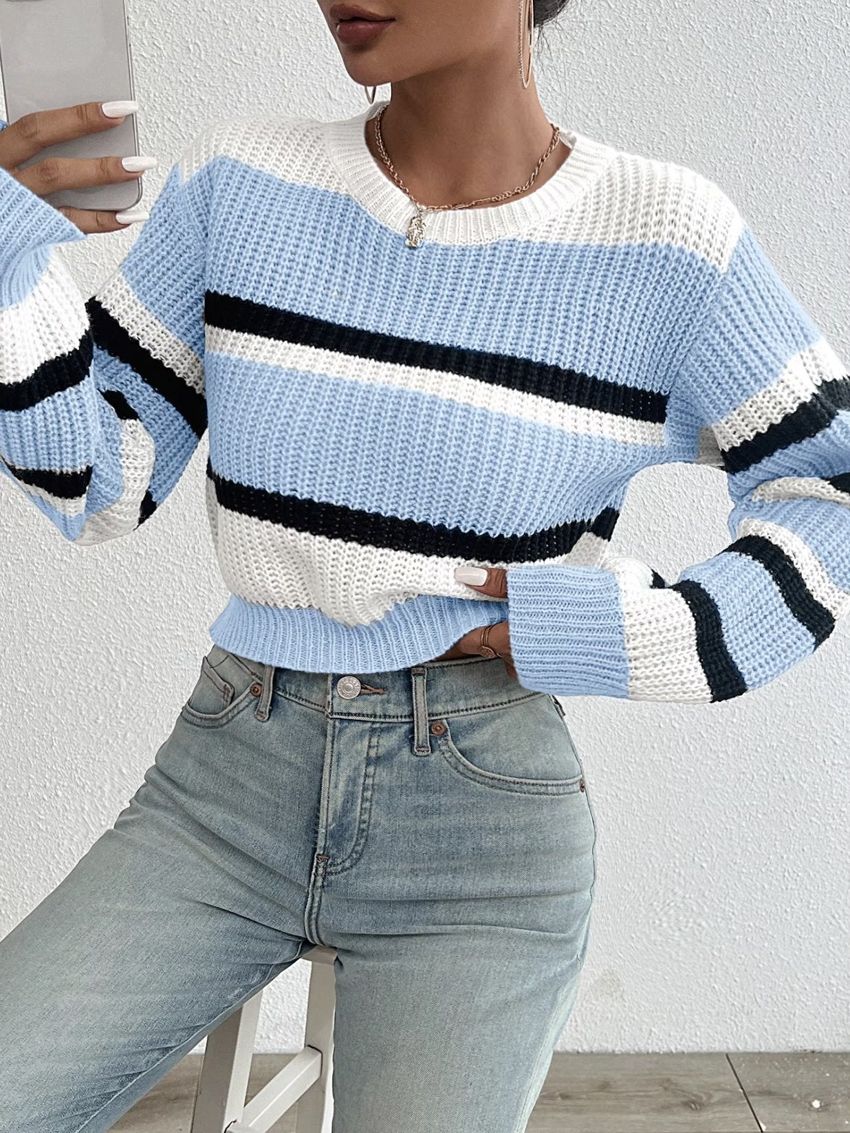 Ornella | Short knitted sweater Azalea ��