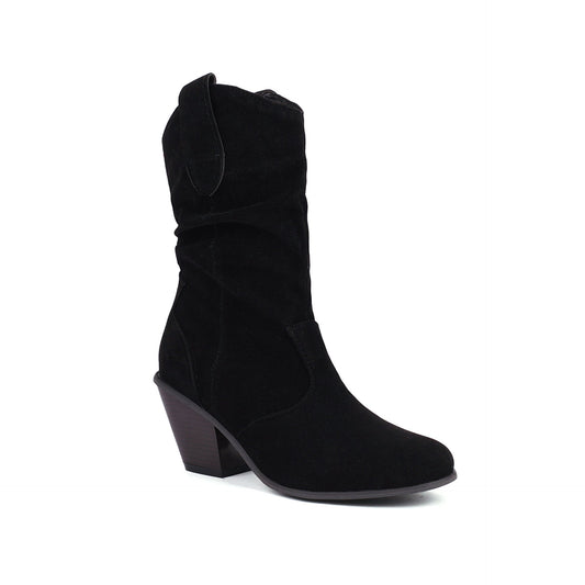 Patricia | Stylish and supportive orthopedic boots.