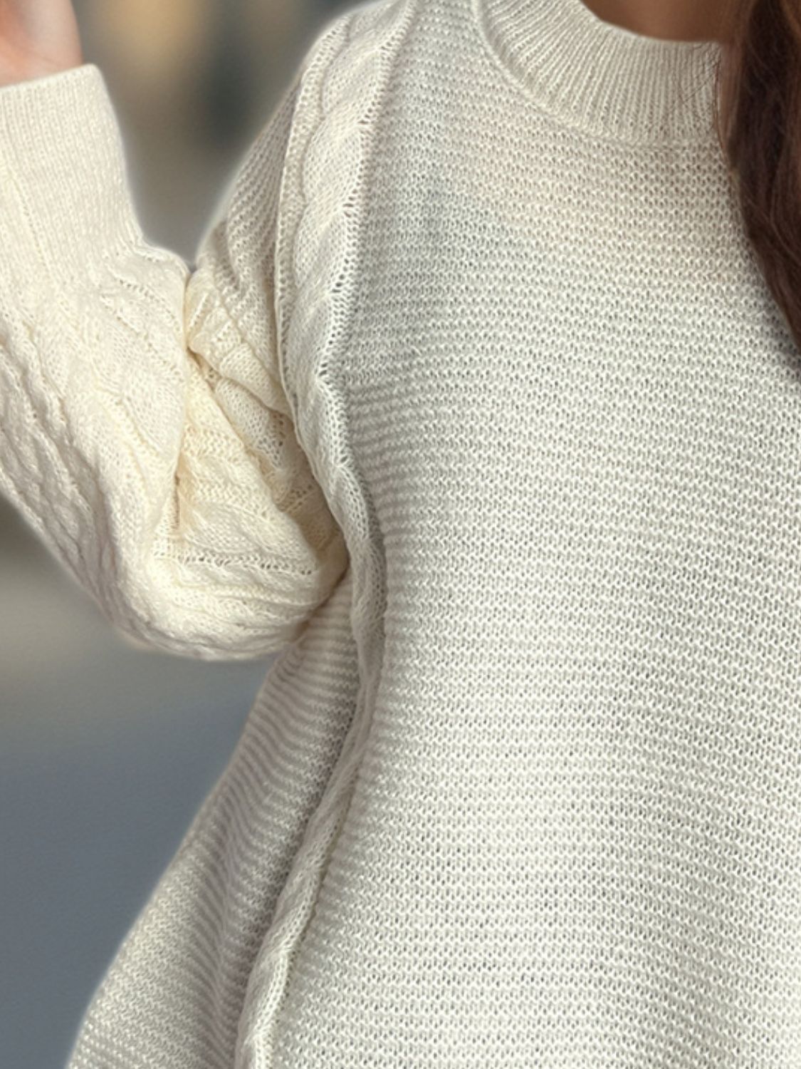 Celeste | Long-sleeved cable-knit sweater with a crew neck