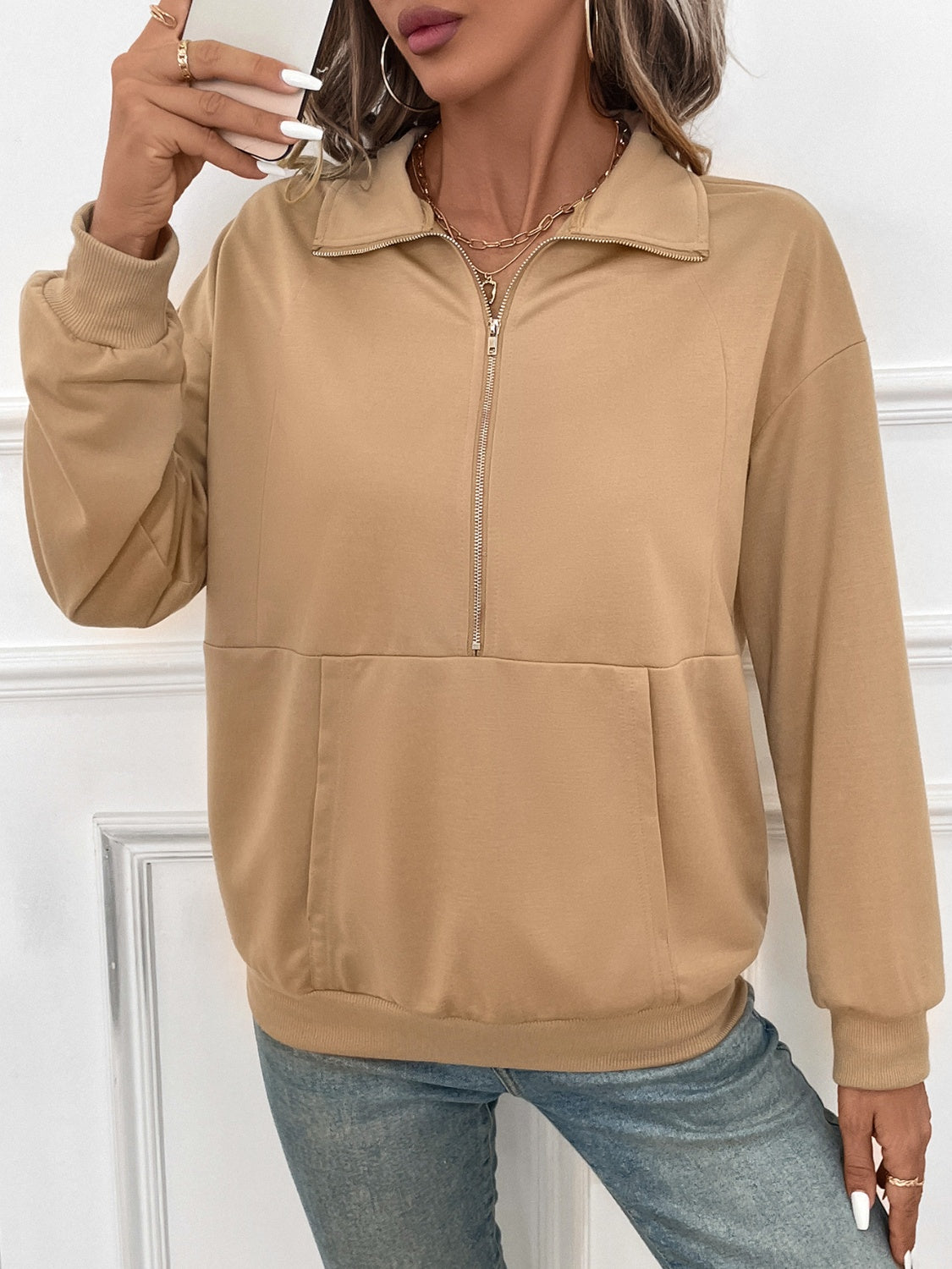 Carmen | Long sleeve half zip sweatshirt with kangaroo pocket