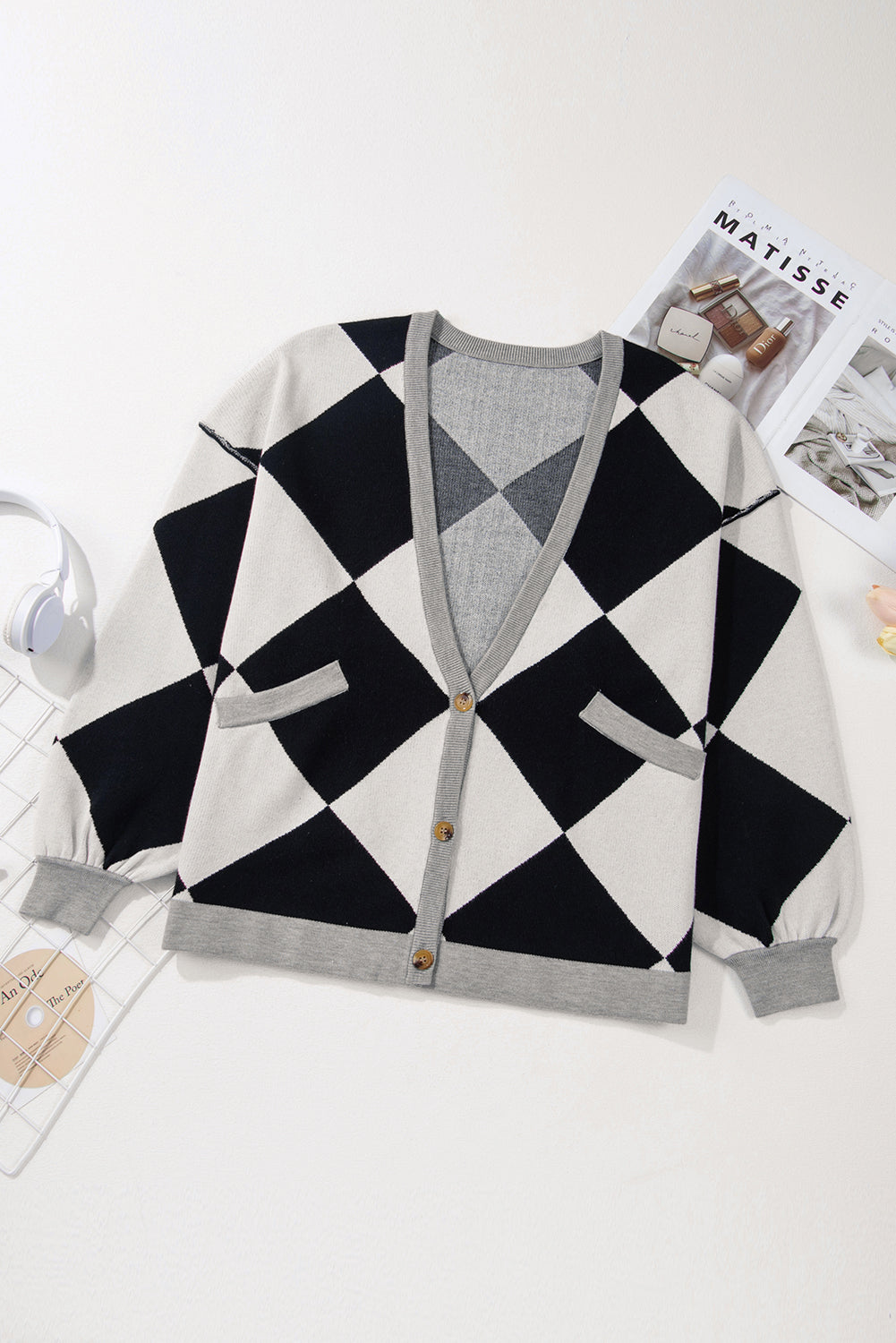 Monica| Casual and fashionable winter cardigan