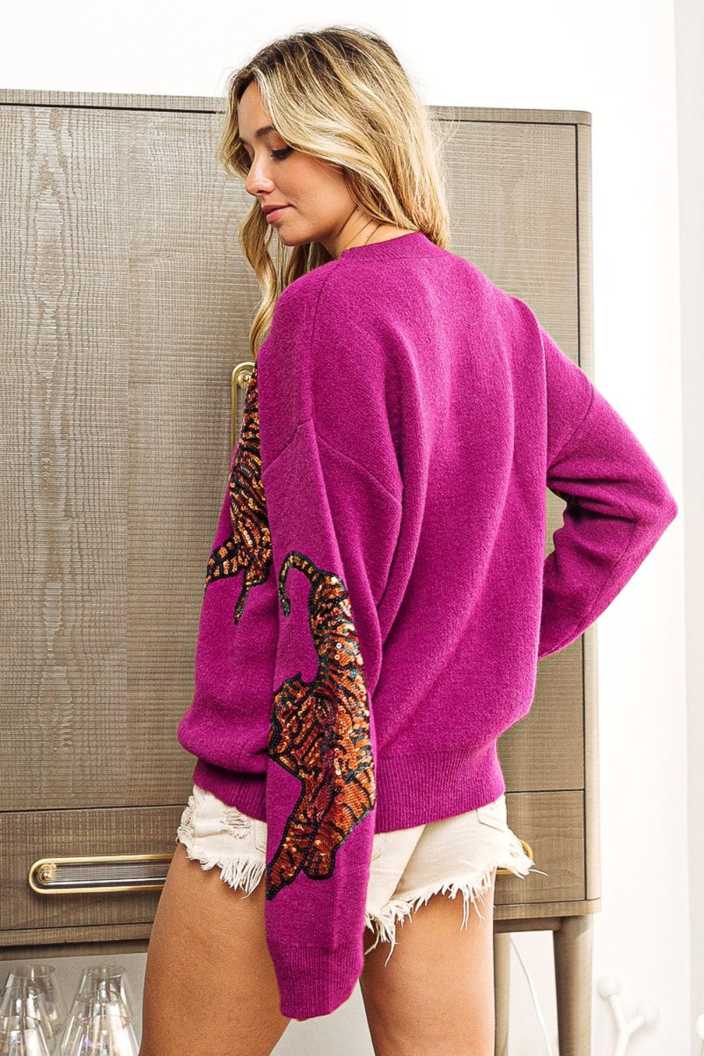 Claudine | Jumper with sequin tiger embroidery