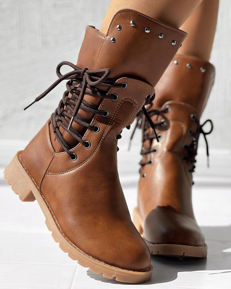 Helga | Modern and supportive orthopedic boots.