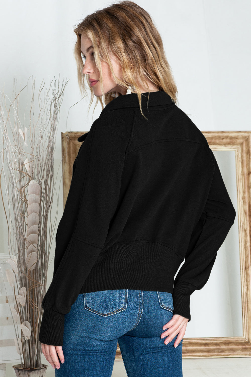 Vera | Trendy and elegant winter clothing item