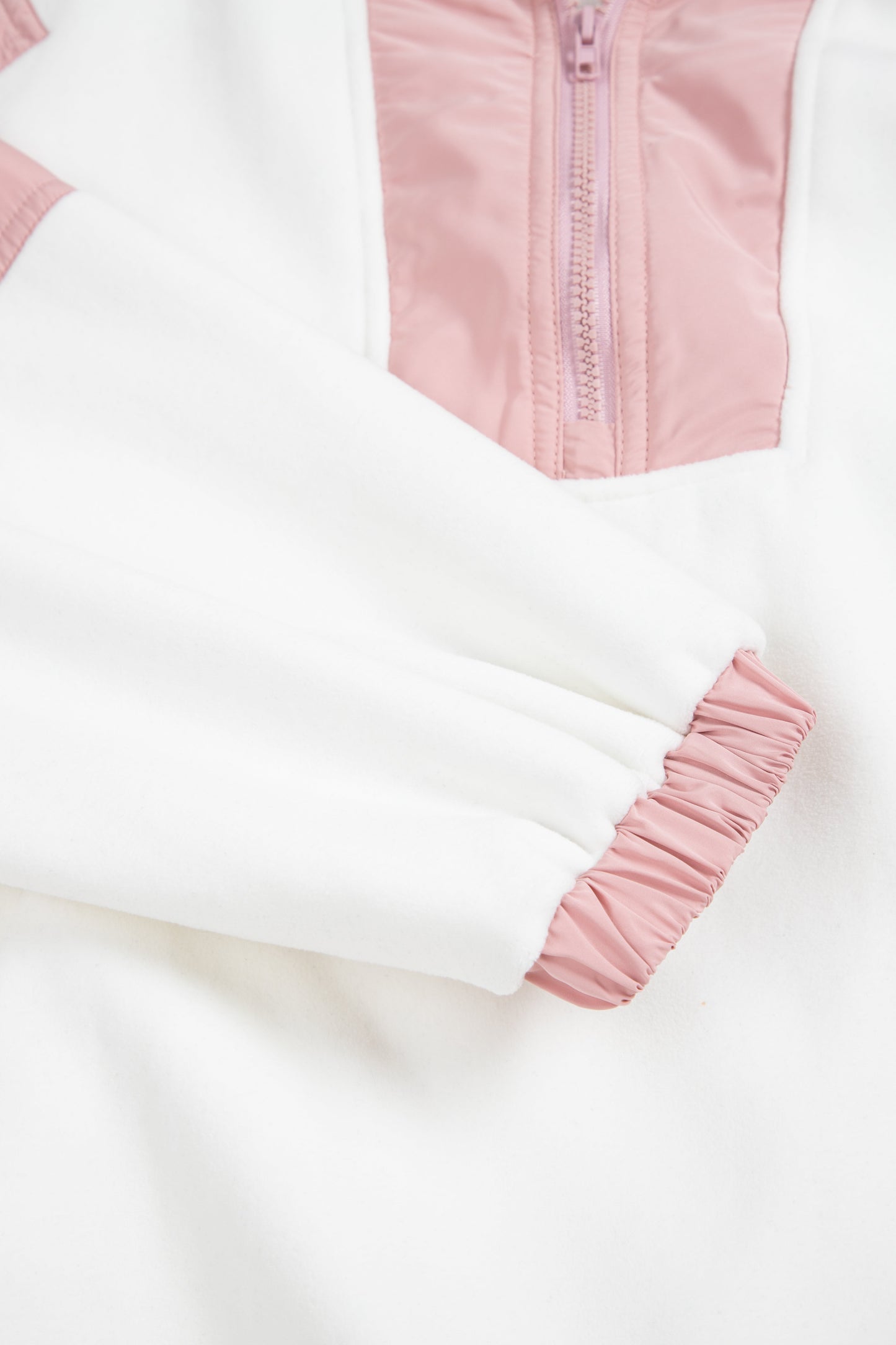 Paulina| Modern and comfortable winter hoodie