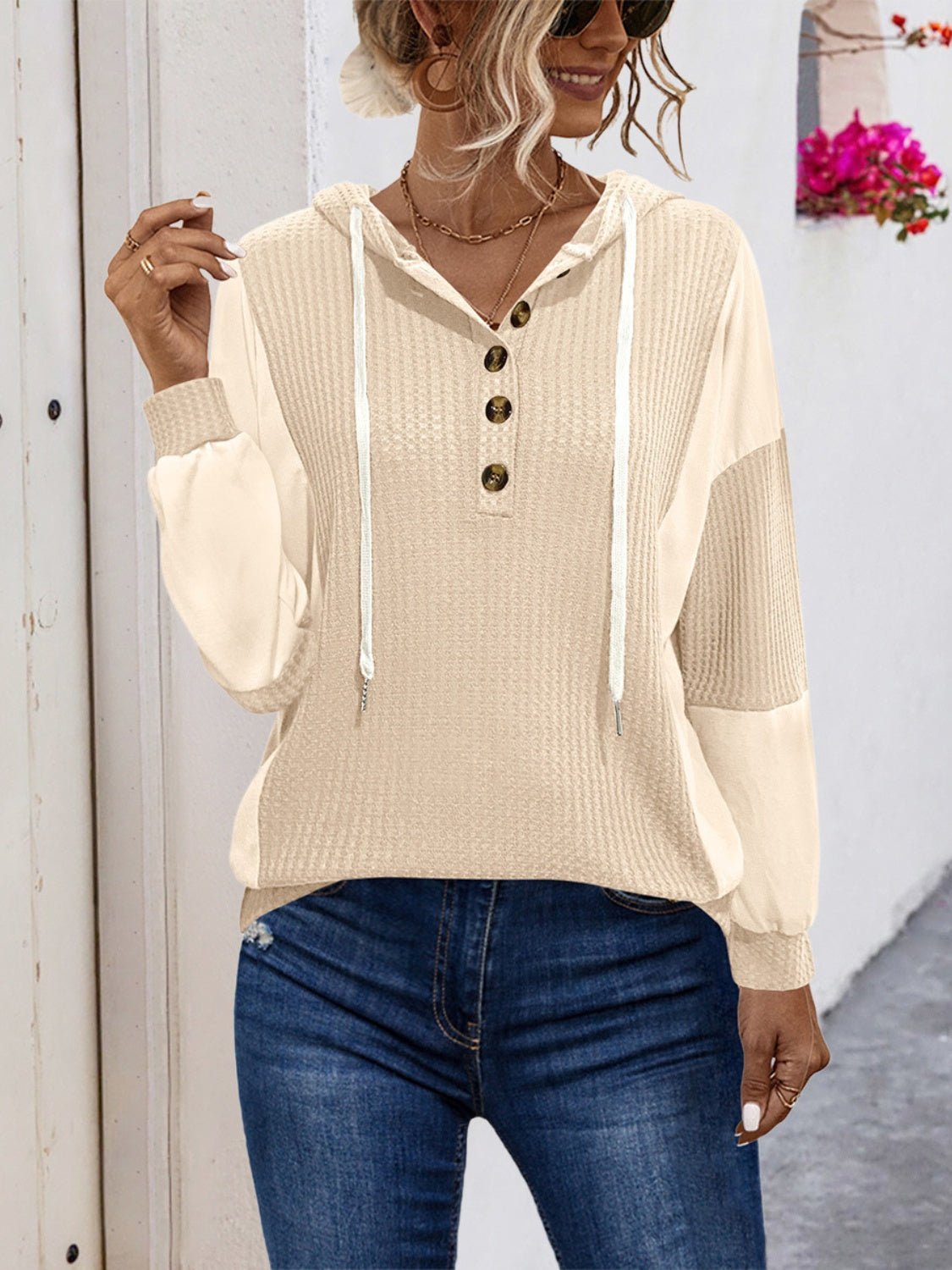 Vittoria | Contrast drawstring hoodie with long sleeves