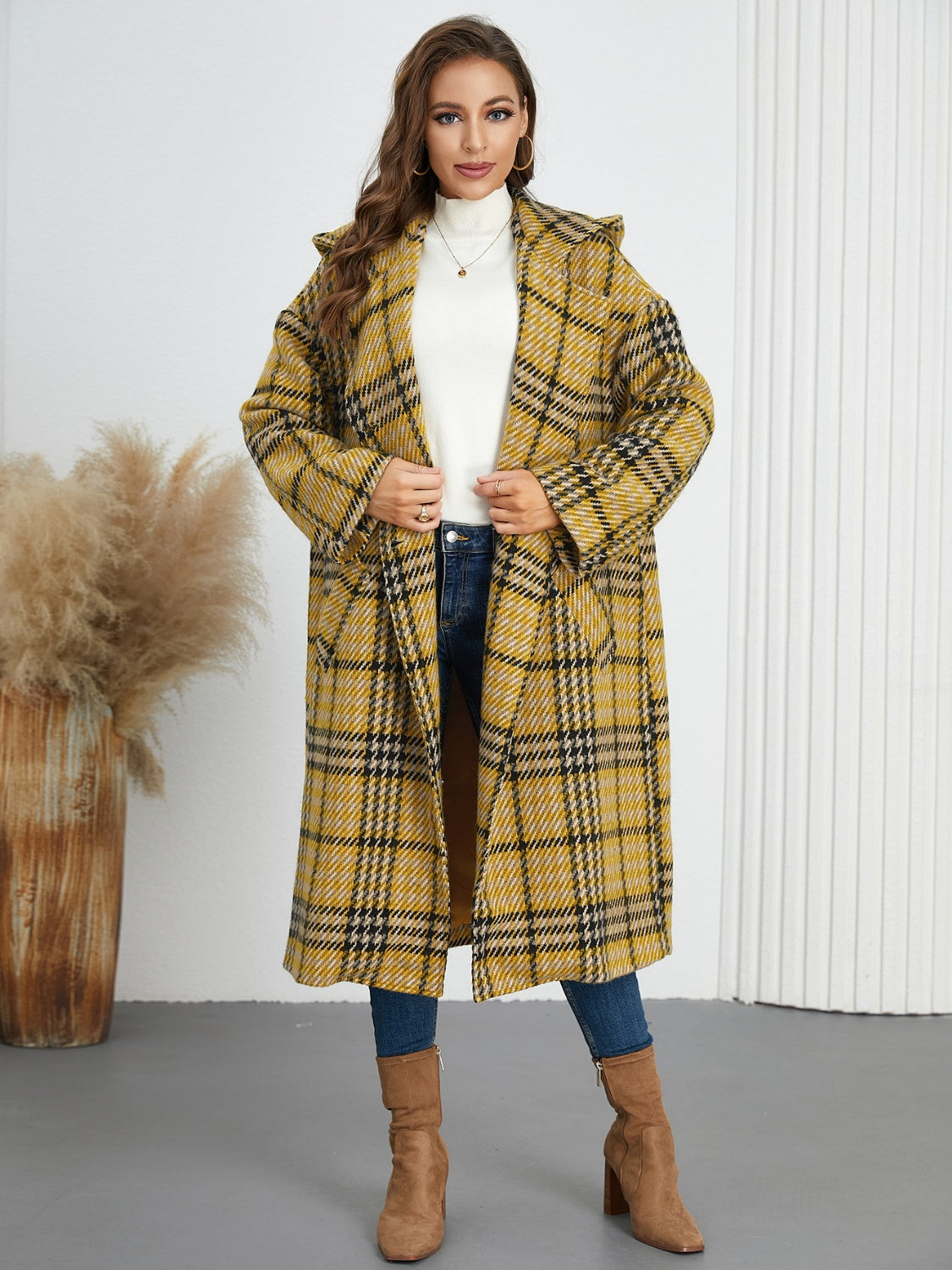 Abigail | Checked double breasted long sleeve coat