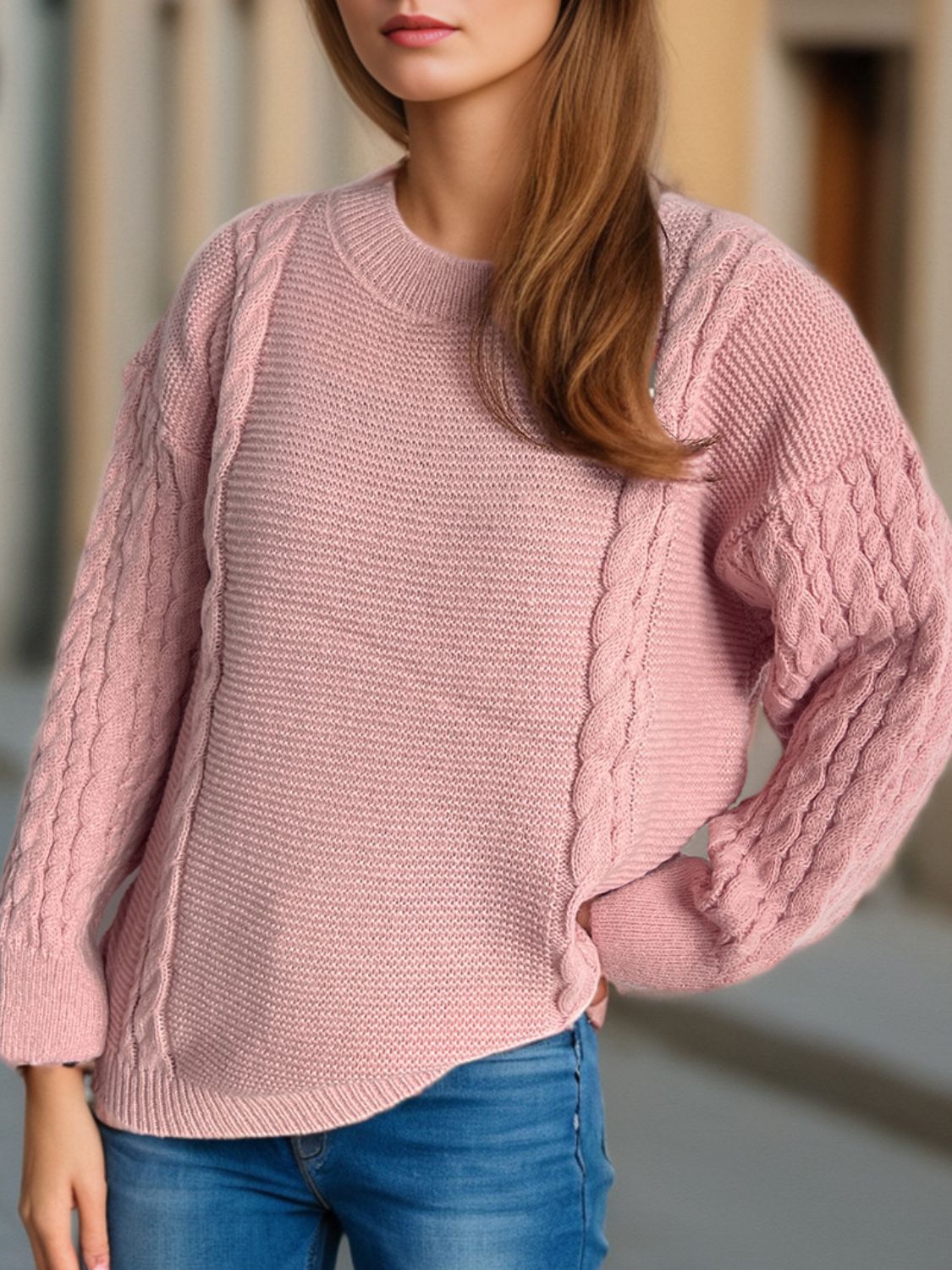 Celeste | Long-sleeved cable-knit sweater with a crew neck