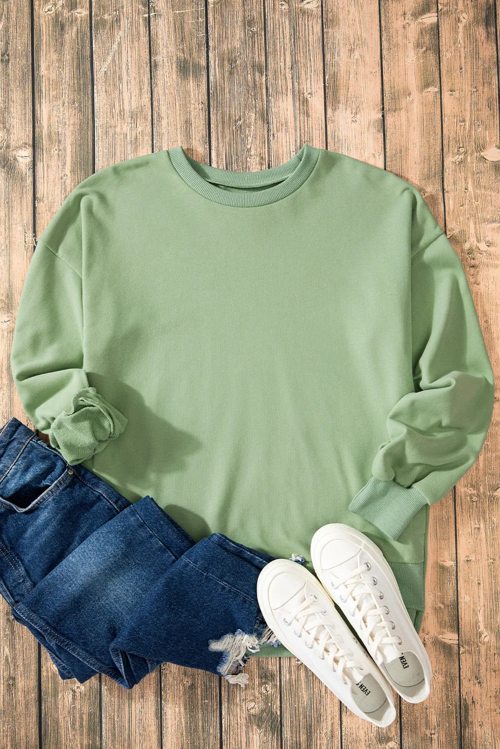 Claudia | Long-sleeved sweatshirt with a high, low crew neck