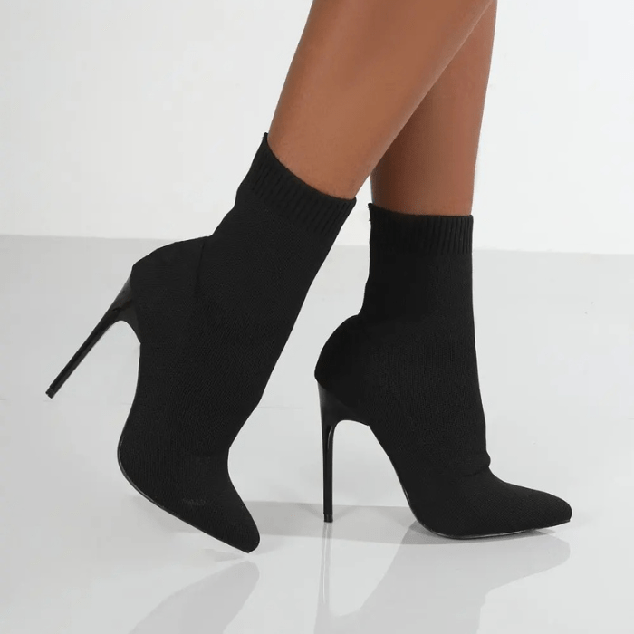 Leonor | Stylish and supportive orthopedic ankle boots.