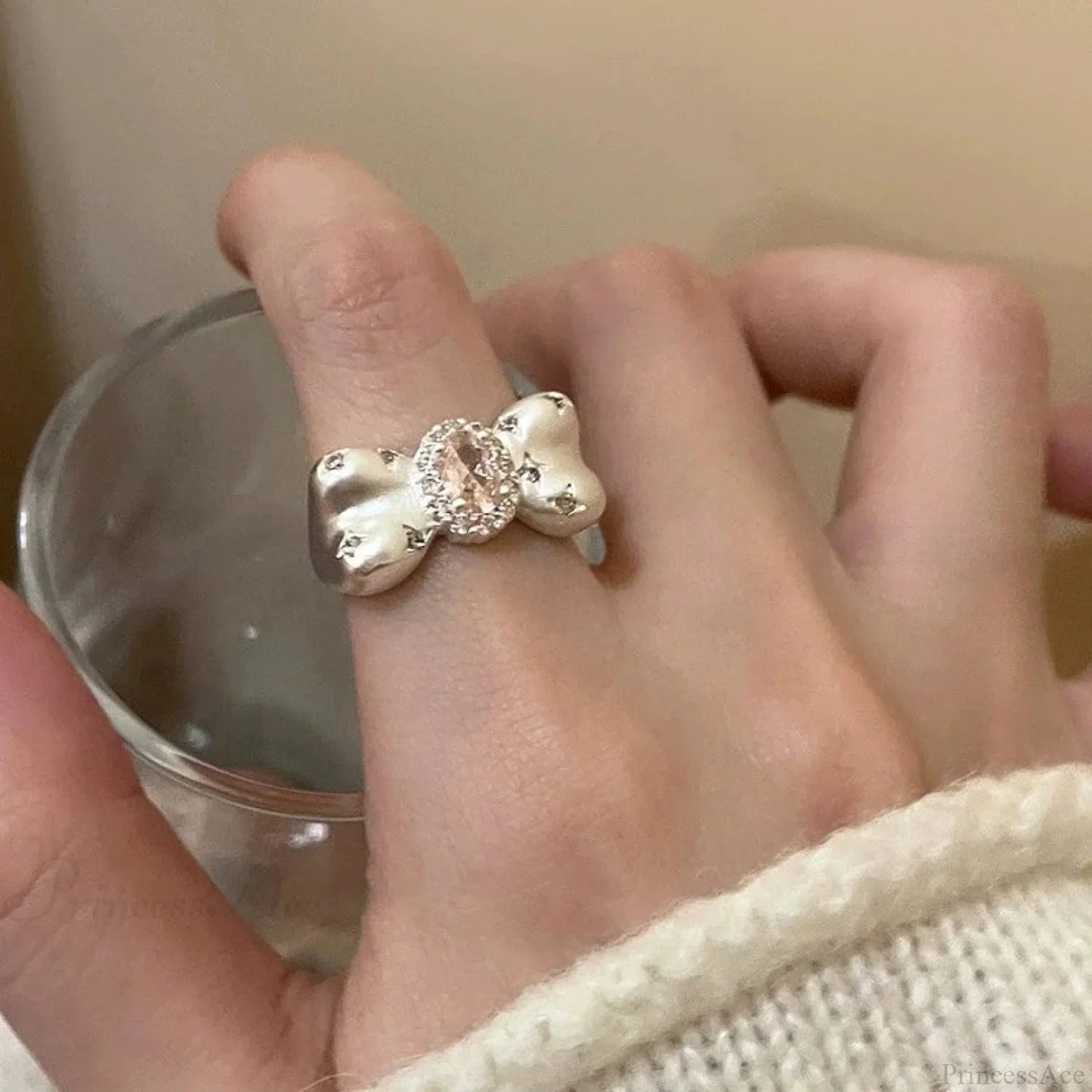 Bow Affection Pendant Gothic Circle