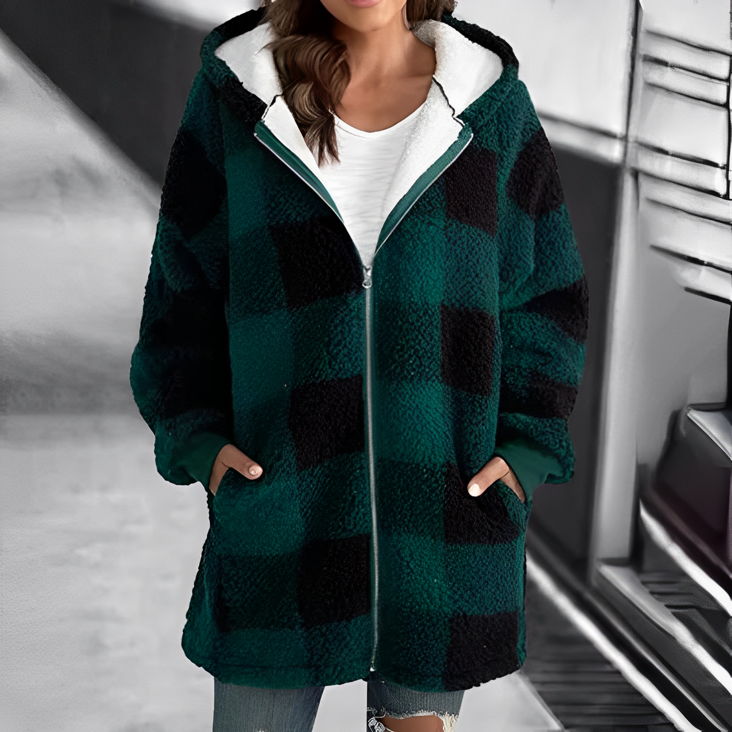 Azucena | hooded