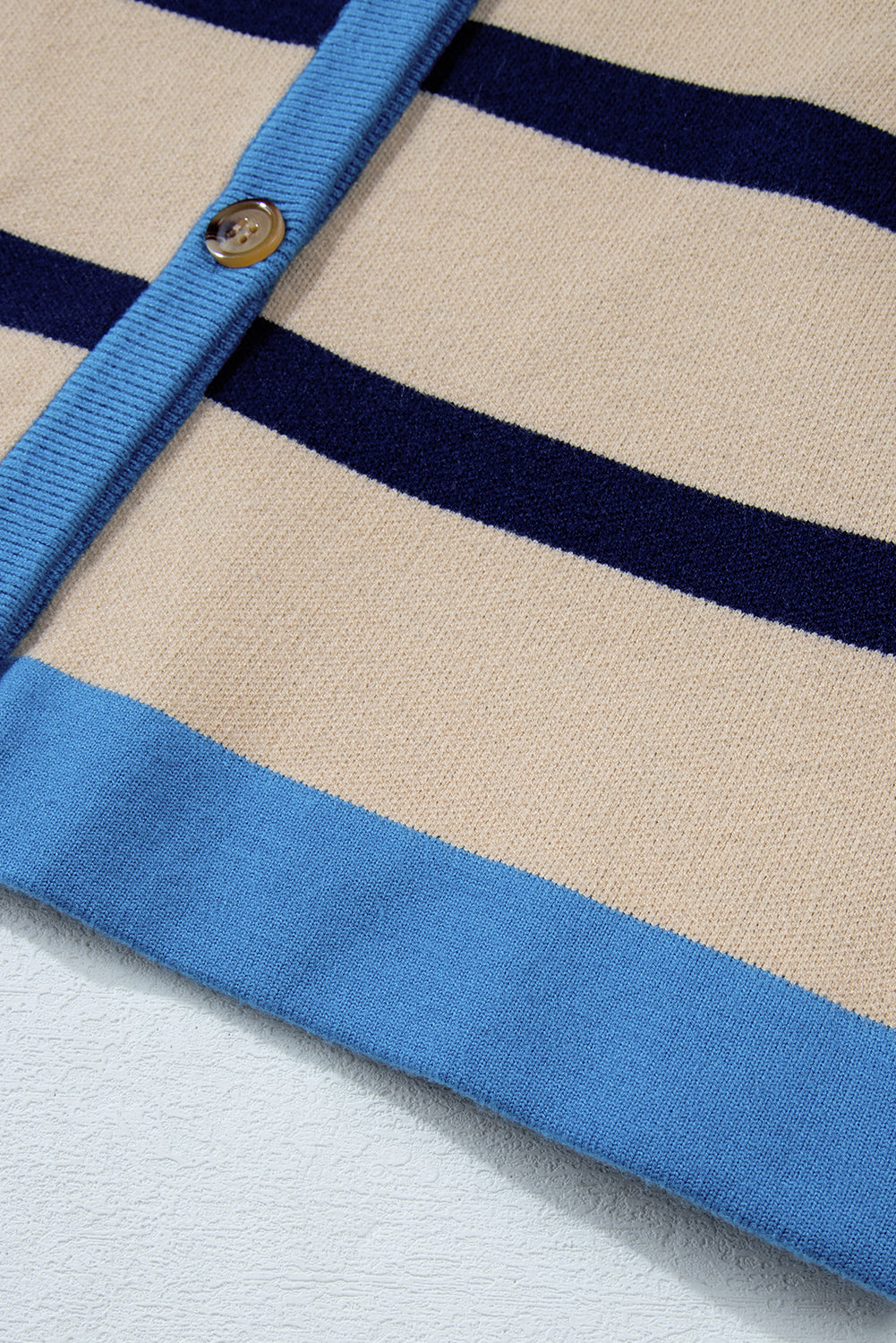 Monica| Casual and fashionable winter cardigan