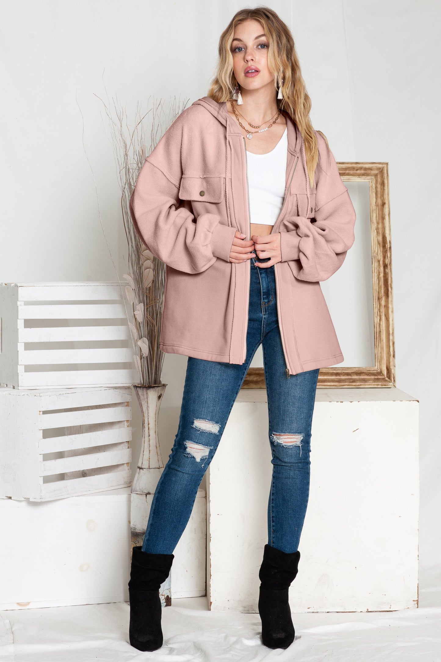 Eugenia | Fashionable and effortless winter garment
