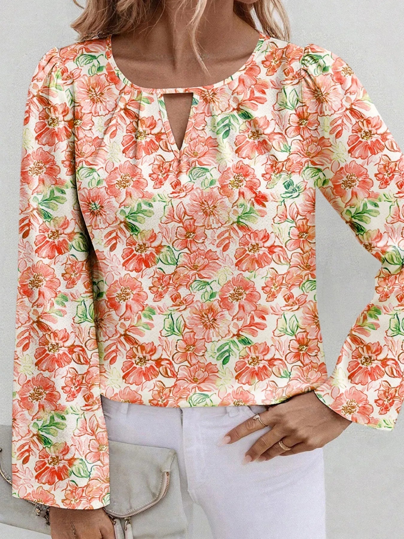 Amara® | Chic Floral Print Long-Sleeved Blouse