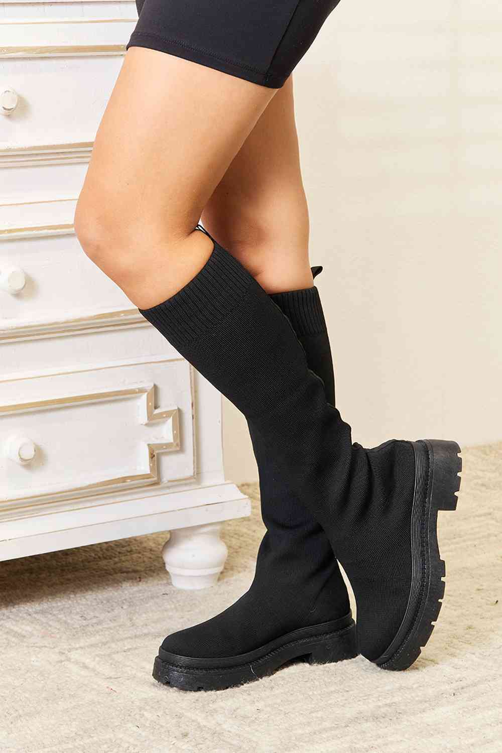 Ludmila | Elegant and detailed support boots