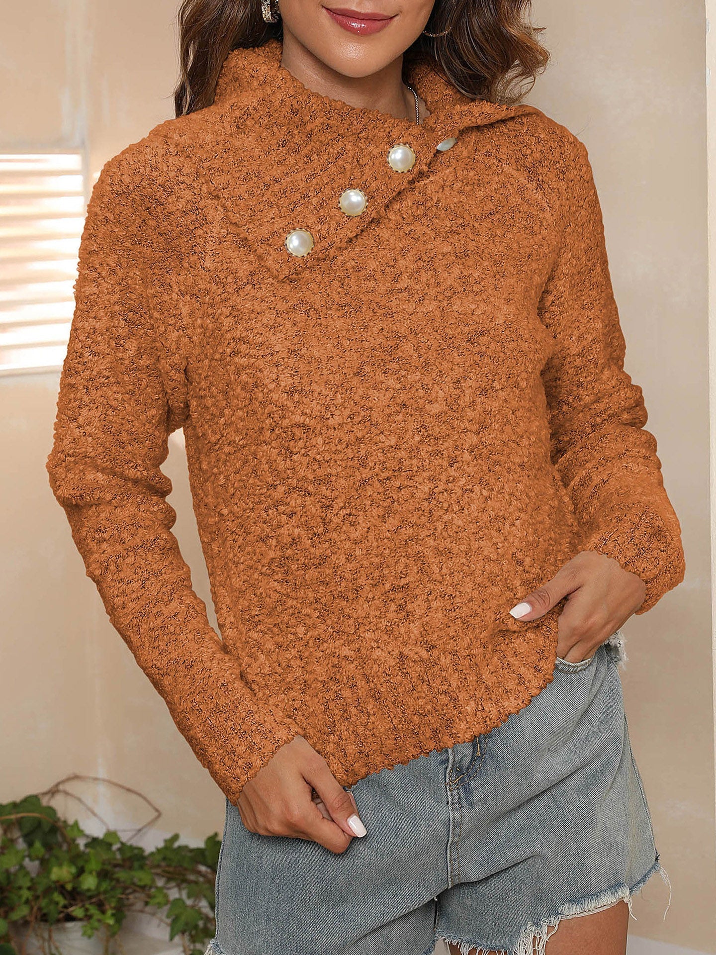 Clara | Asymmetrical long-sleeved sweater with collar