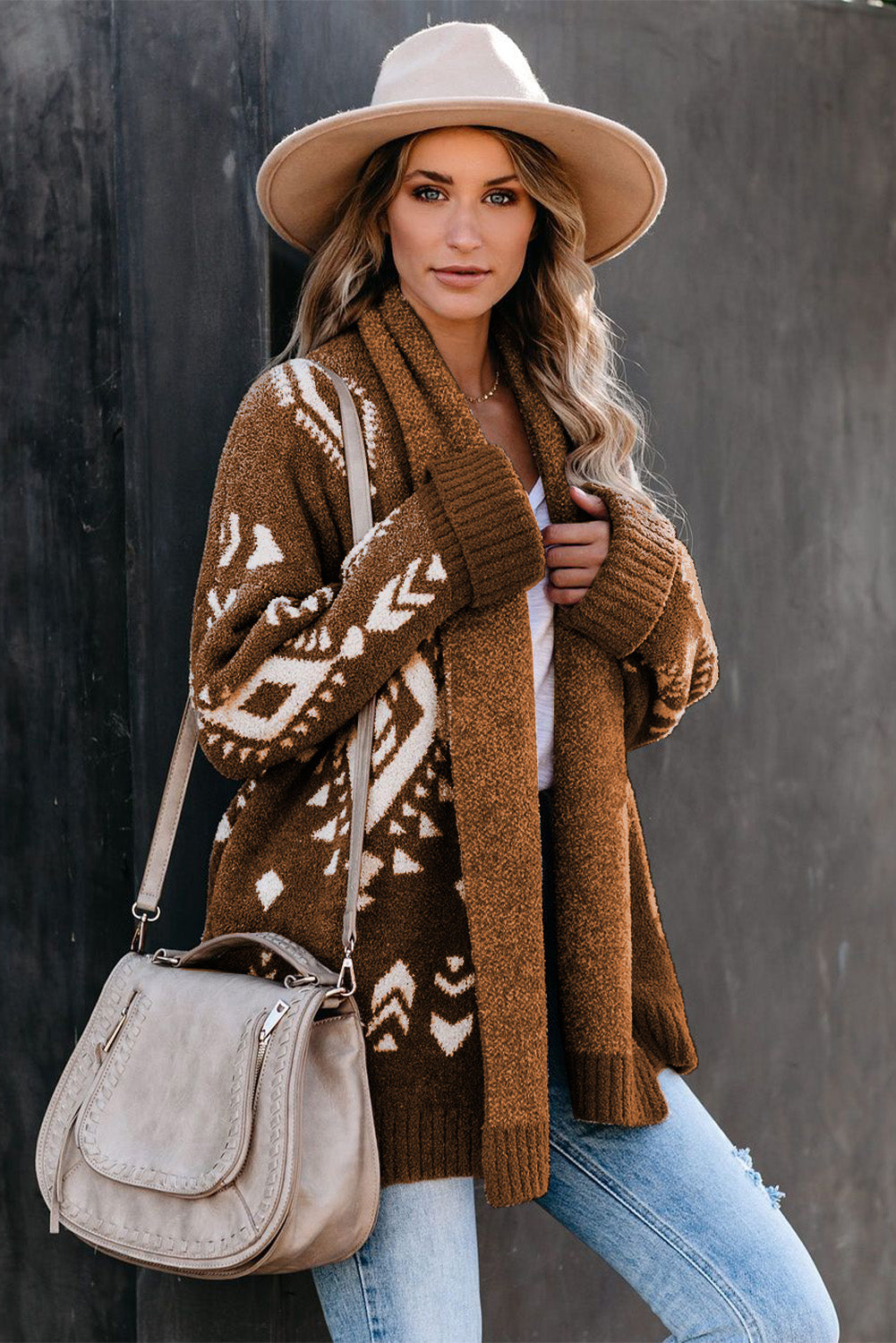 Flor | Relaxed and timeless winter sweater