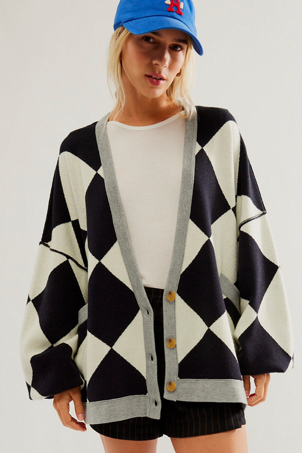 Esther | Casual and fashionable winter cardigan