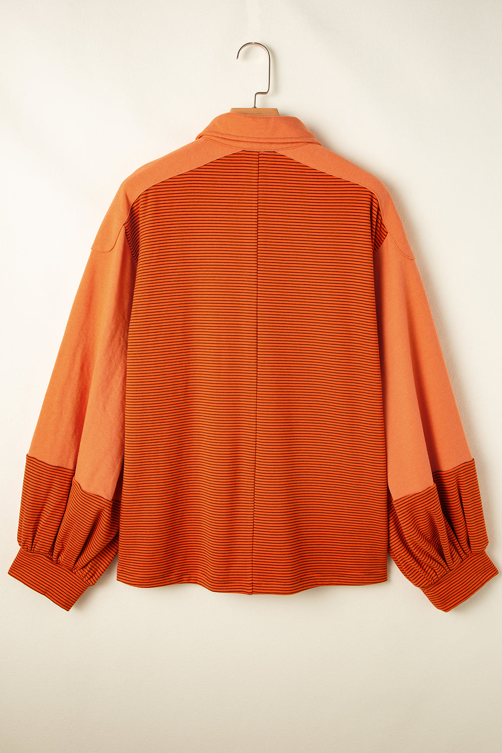Casandra | Classic and comfortable winter garment.