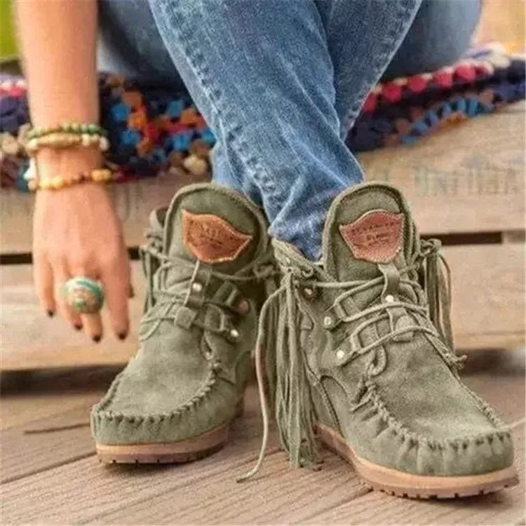 Yesenia | Elegant and detailed support boots