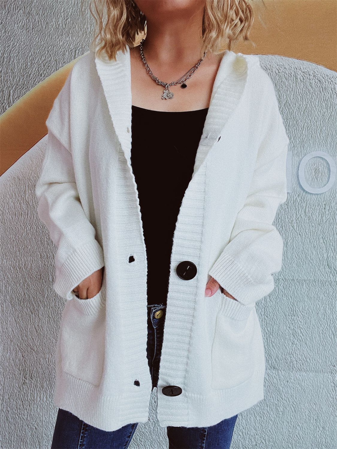 Beatrice | Long-sleeved cardigan with hood and dropped shoulders