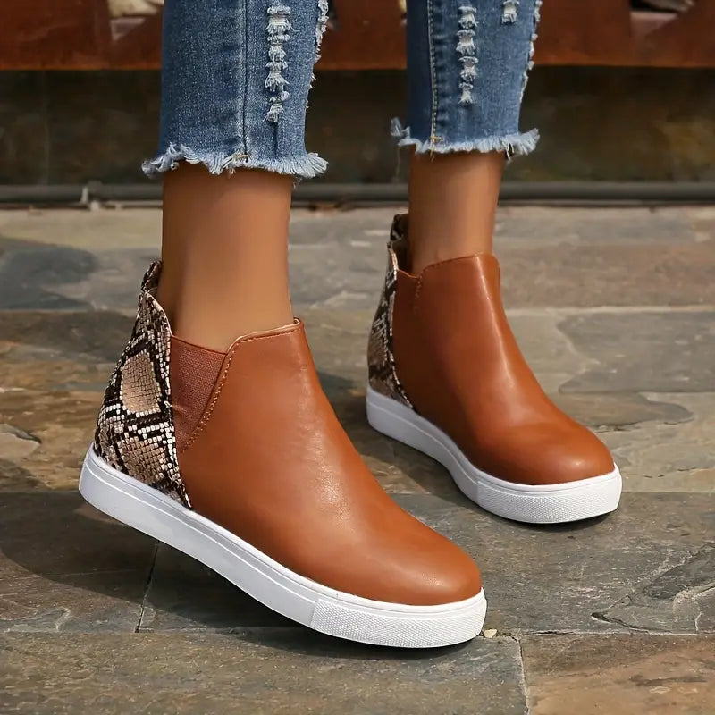 Zahira | Lightweight, supportive orthopedic boots.