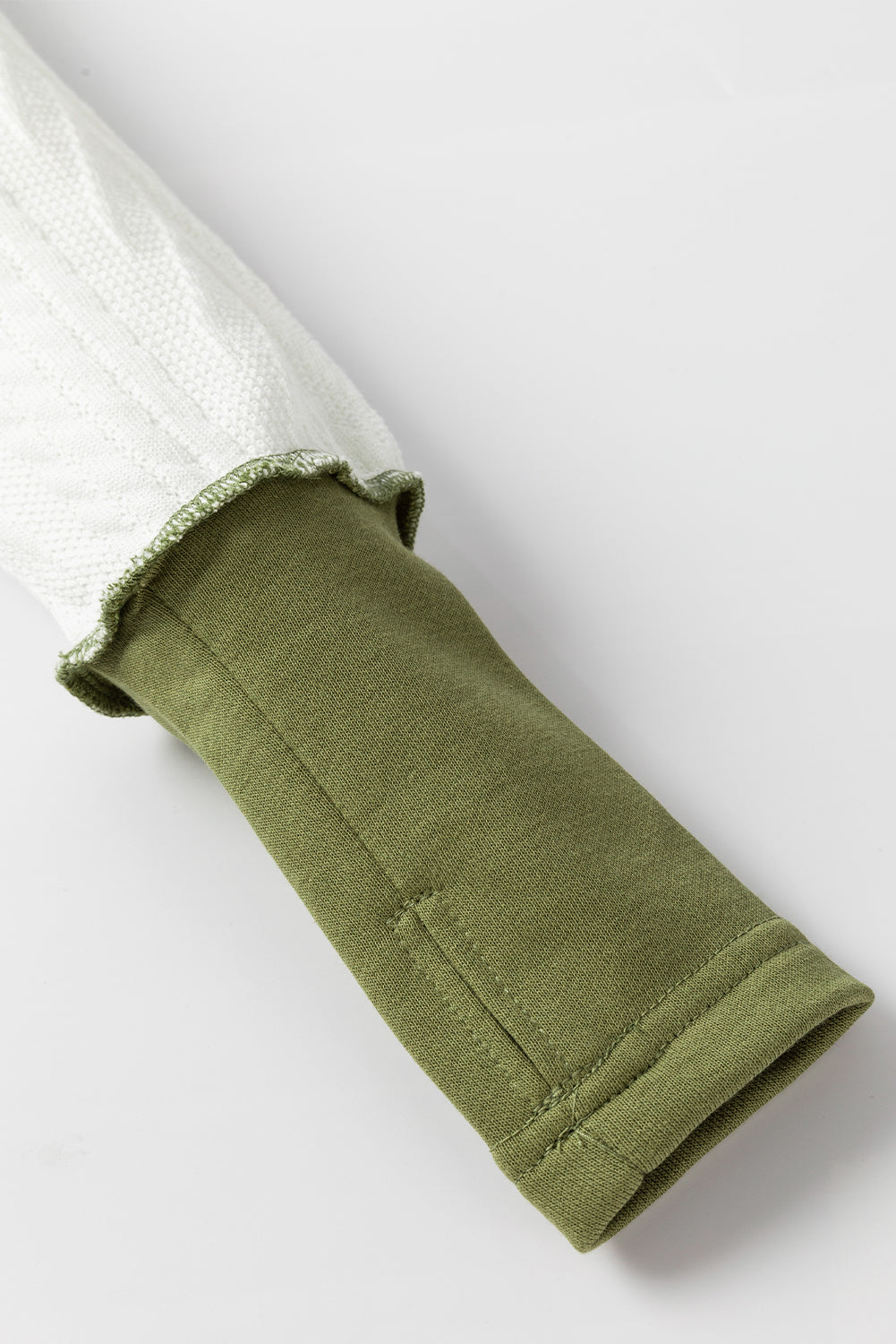 Flor | Relaxed and timeless winter hoodie