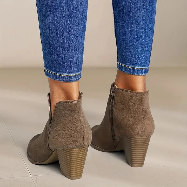 Ivanna | Comfortable and fashionable orthopedic shoes.