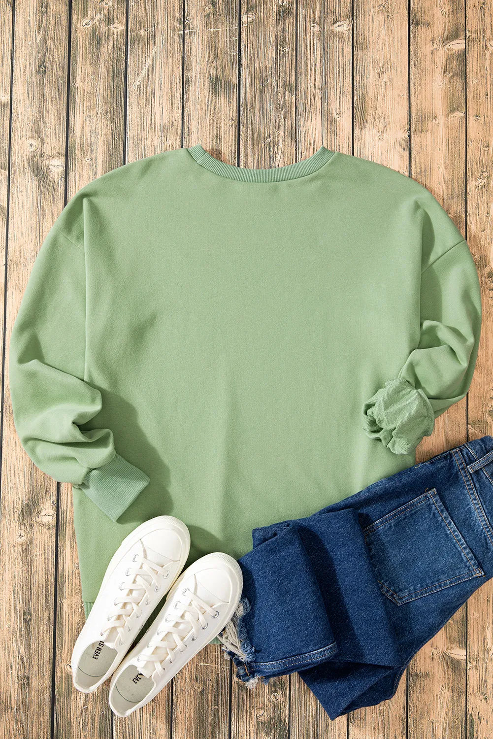 Claudia | Long-sleeved sweatshirt with a high, low crew neck