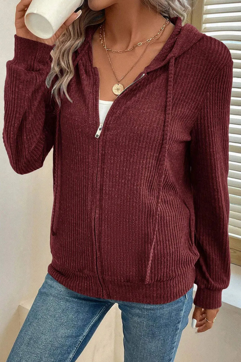 Bernadette | Long sleeve hooded jacket with drawstring and zip fastening