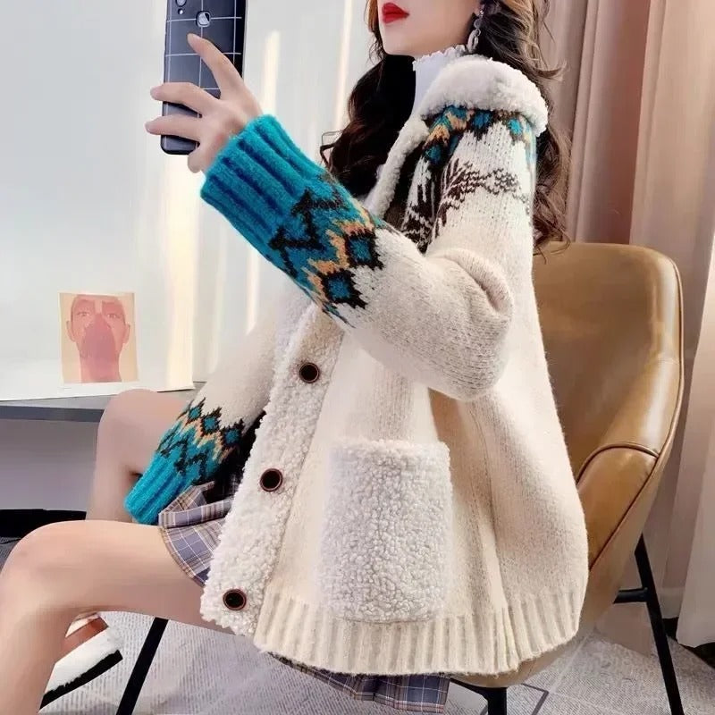 Magda | Warm women's cardigan with fleece lining and Christmas print