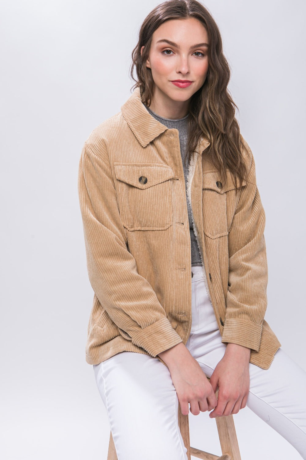 Barbara | Love Tree corduroy jacket with buttons and Sherpa interior