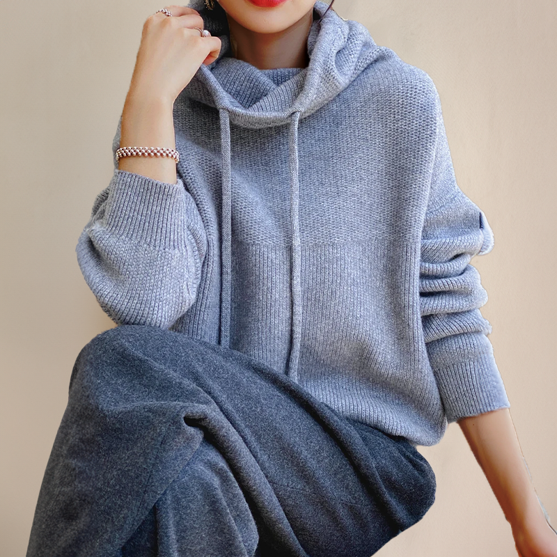 Agustina | Knitted hoodie for women